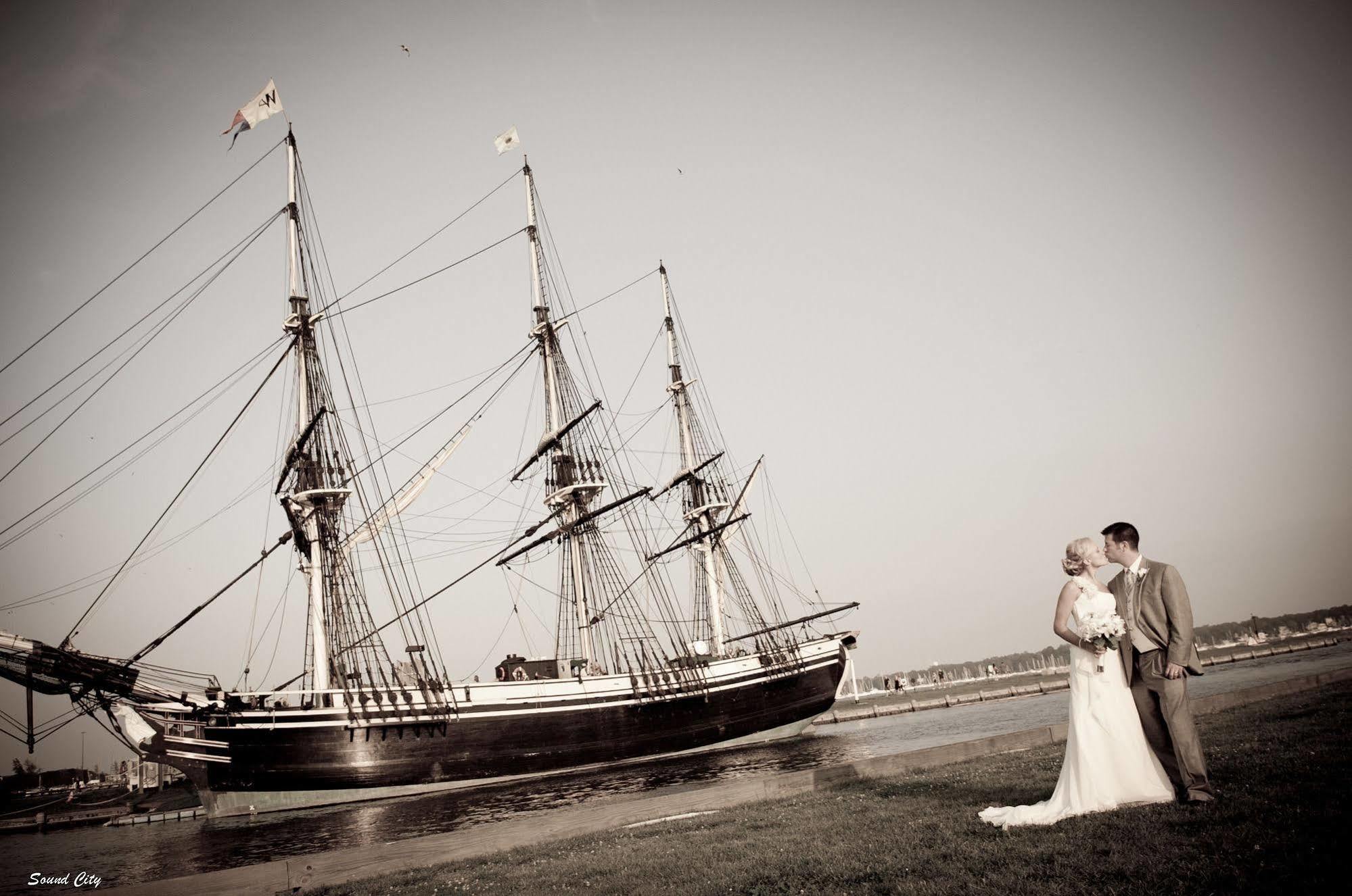 Salem Waterfront Hotel & Suites ภายนอก รูปภาพ